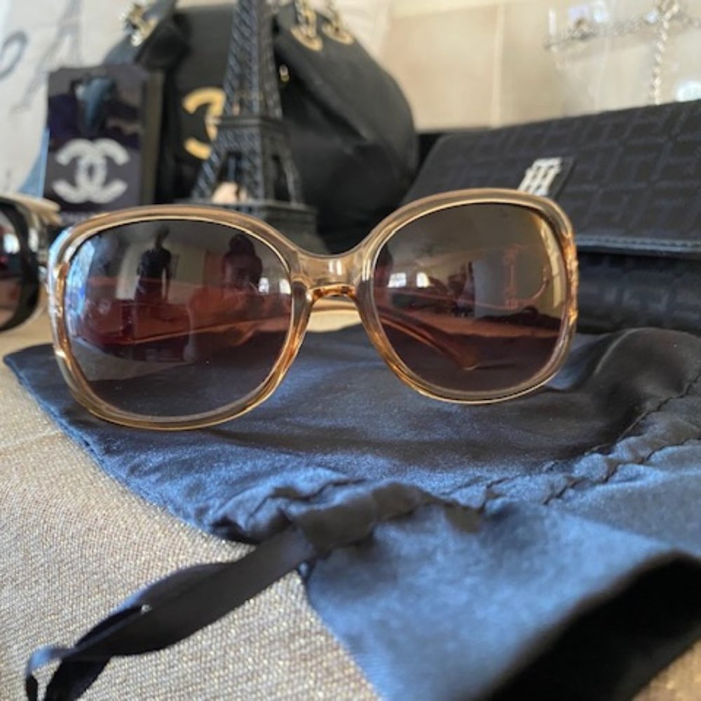 SUNGLASSES